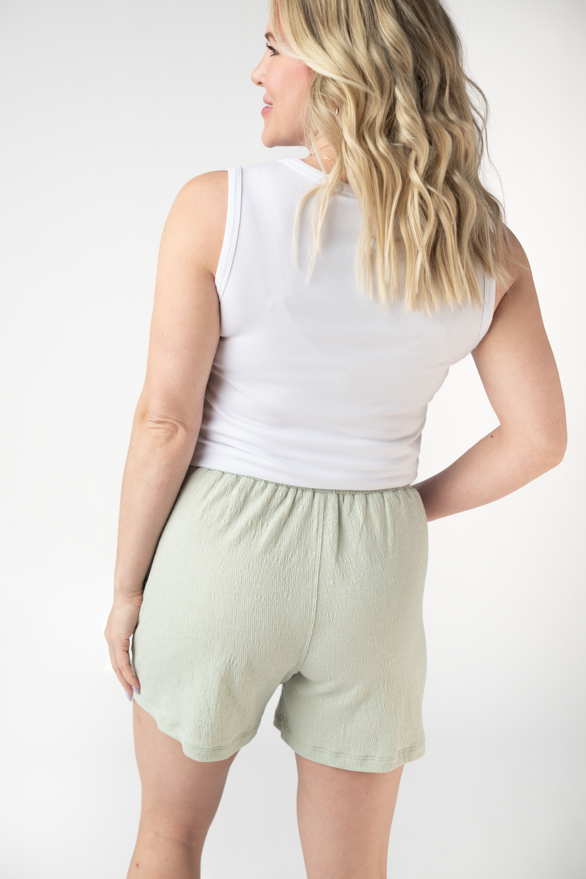 Candice Crinkle Shorts in Light Green