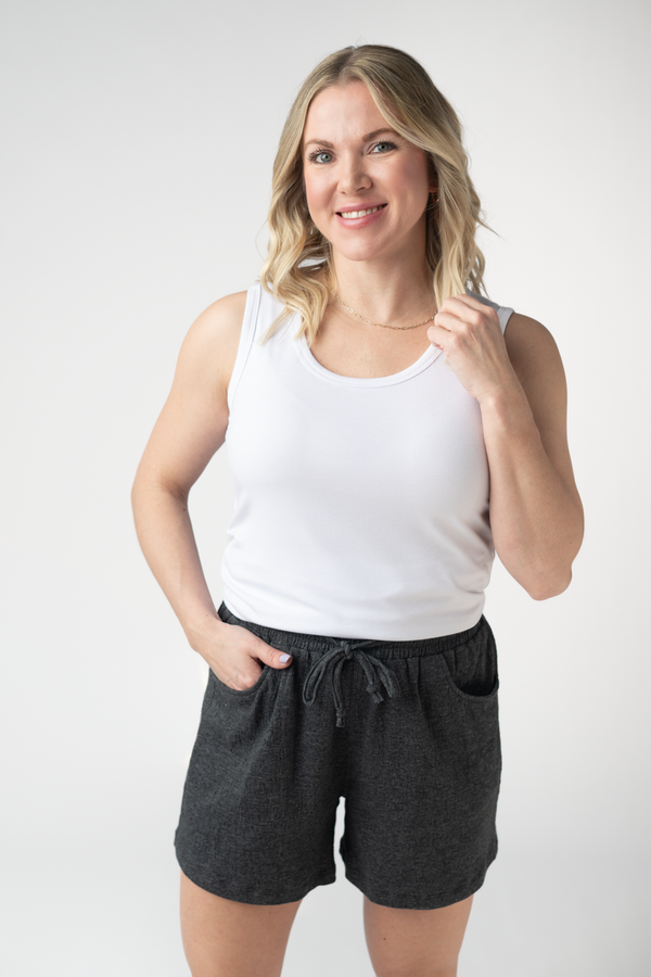 Candice Crinkle Shorts in Charcoal
