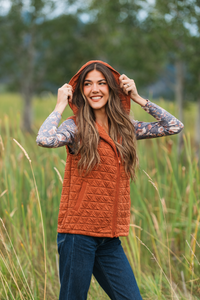 Heather Geometric Hooded Vest in Rust