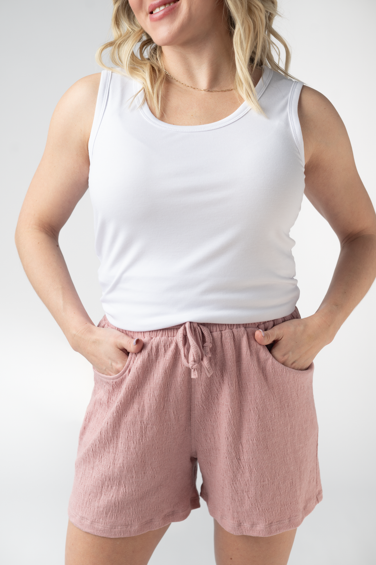 Candice Crinkle Shorts in Dusty Rose