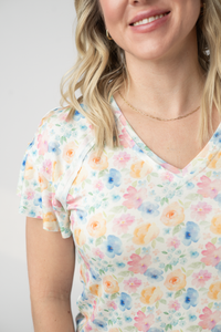 Raelynn V-Neck Top in Petal Gardens