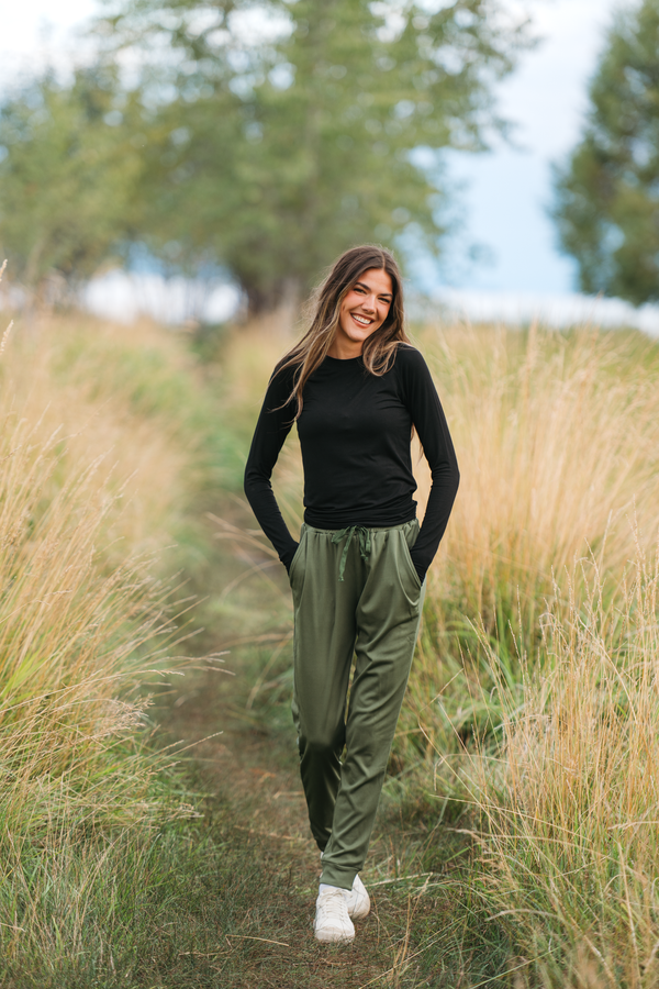 Cloud Joggers in Olive