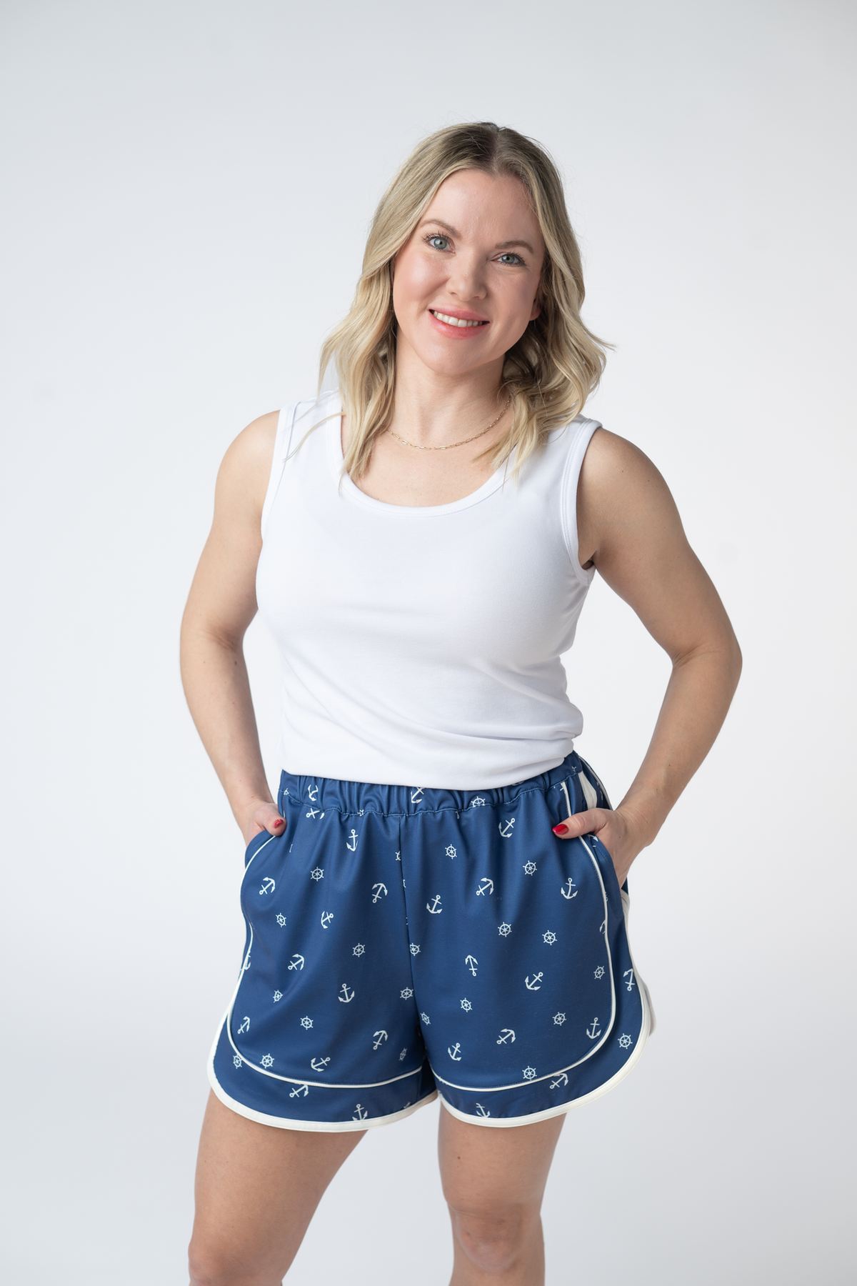 Dolphin Shorts in Nautical Navy