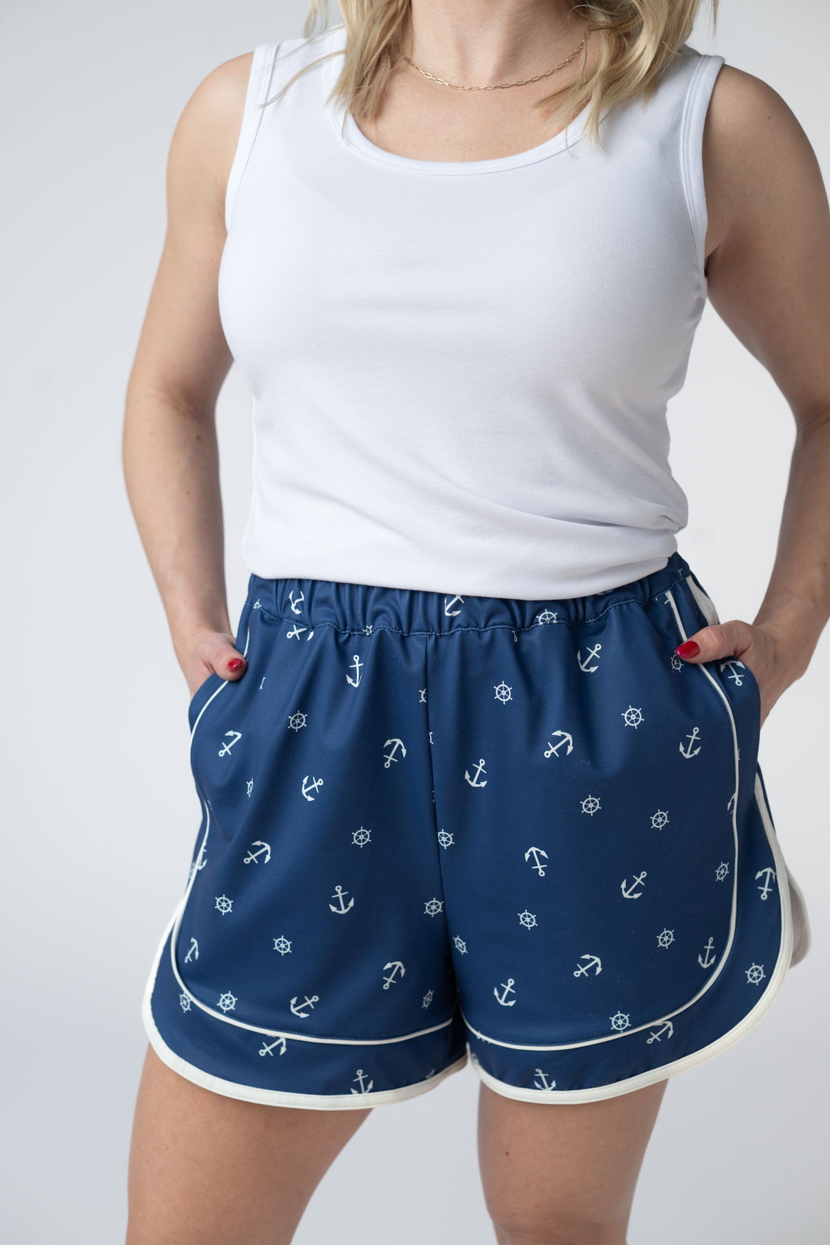 Dolphin Shorts in Nautical Navy