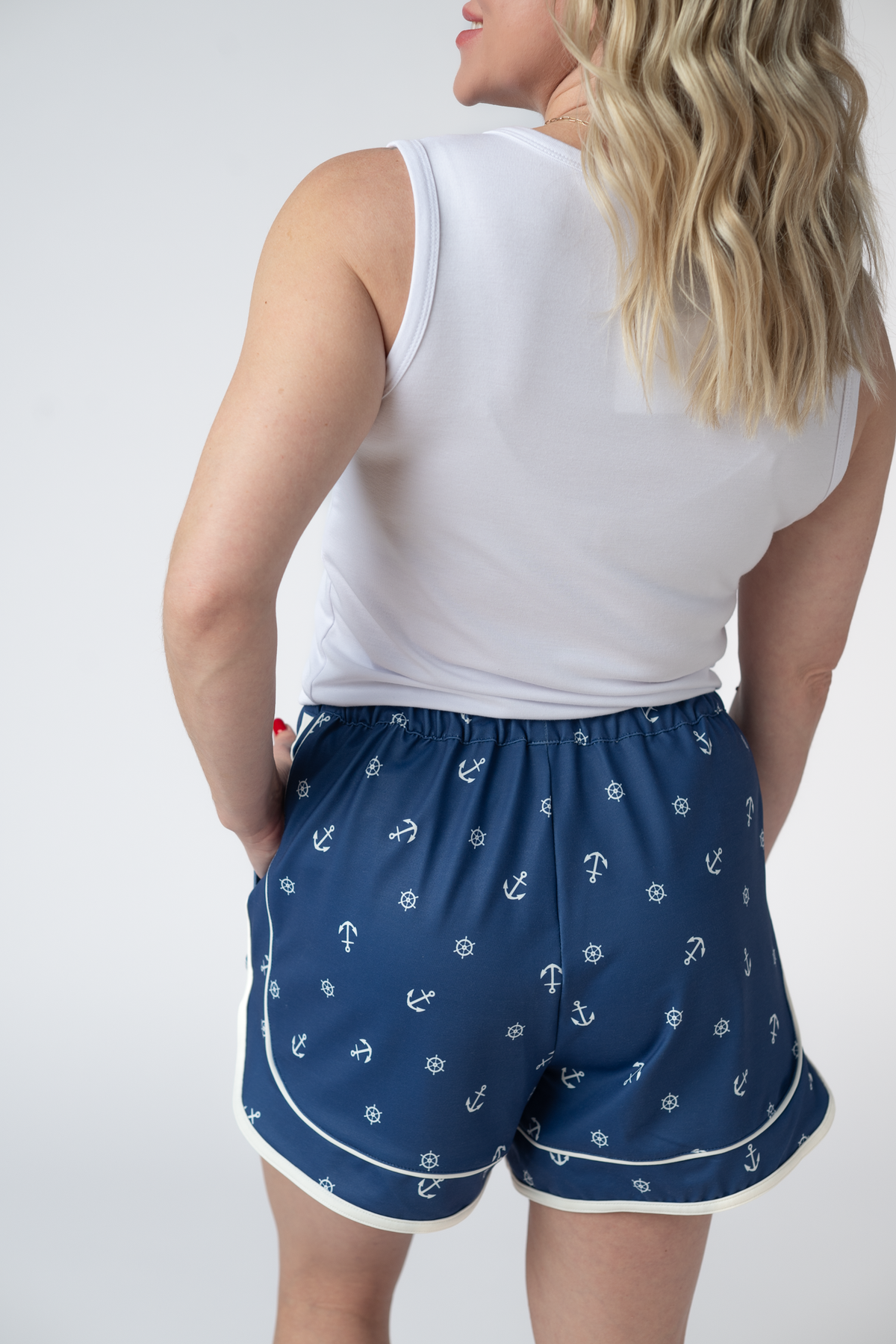 Dolphin Shorts in Nautical Navy