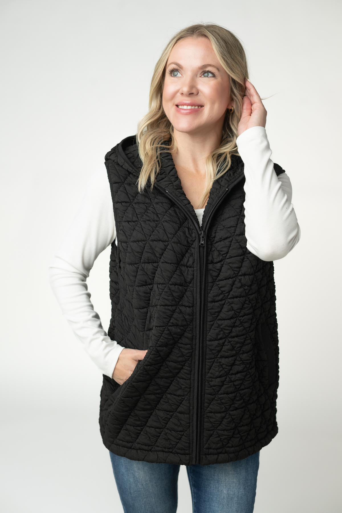 Heather Geometric Hooded Vest in Black