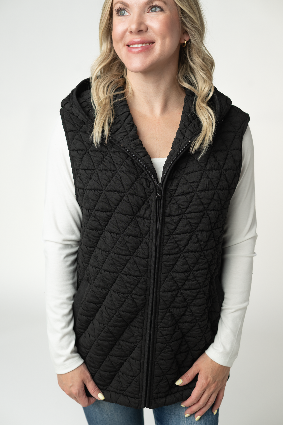Heather Geometric Hooded Vest in Black
