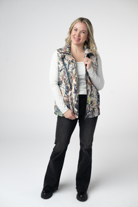 Remy Zip Up Vest in Dark Camo