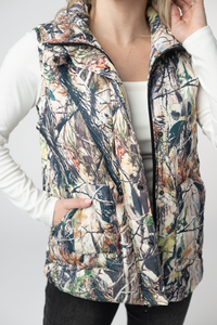 Remy Zip Up Vest in Dark Camo