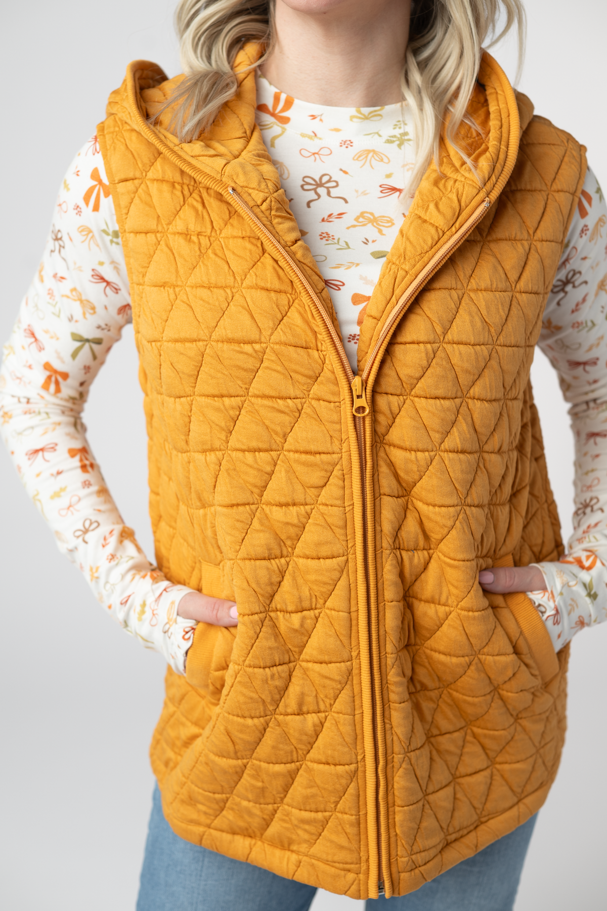 Heather Geometric Hooded Vest in Mustard