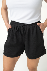 Weslie Waffle Shorts in Black