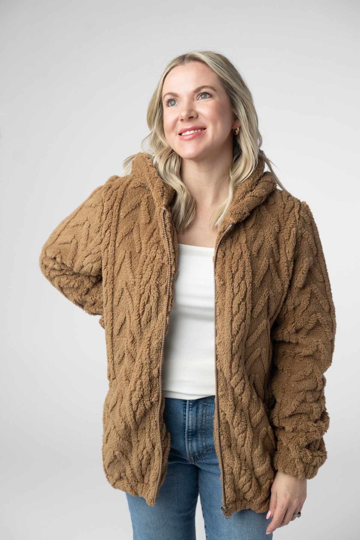 Fuzzy Sherpa Fullzip Hoodie in Maple