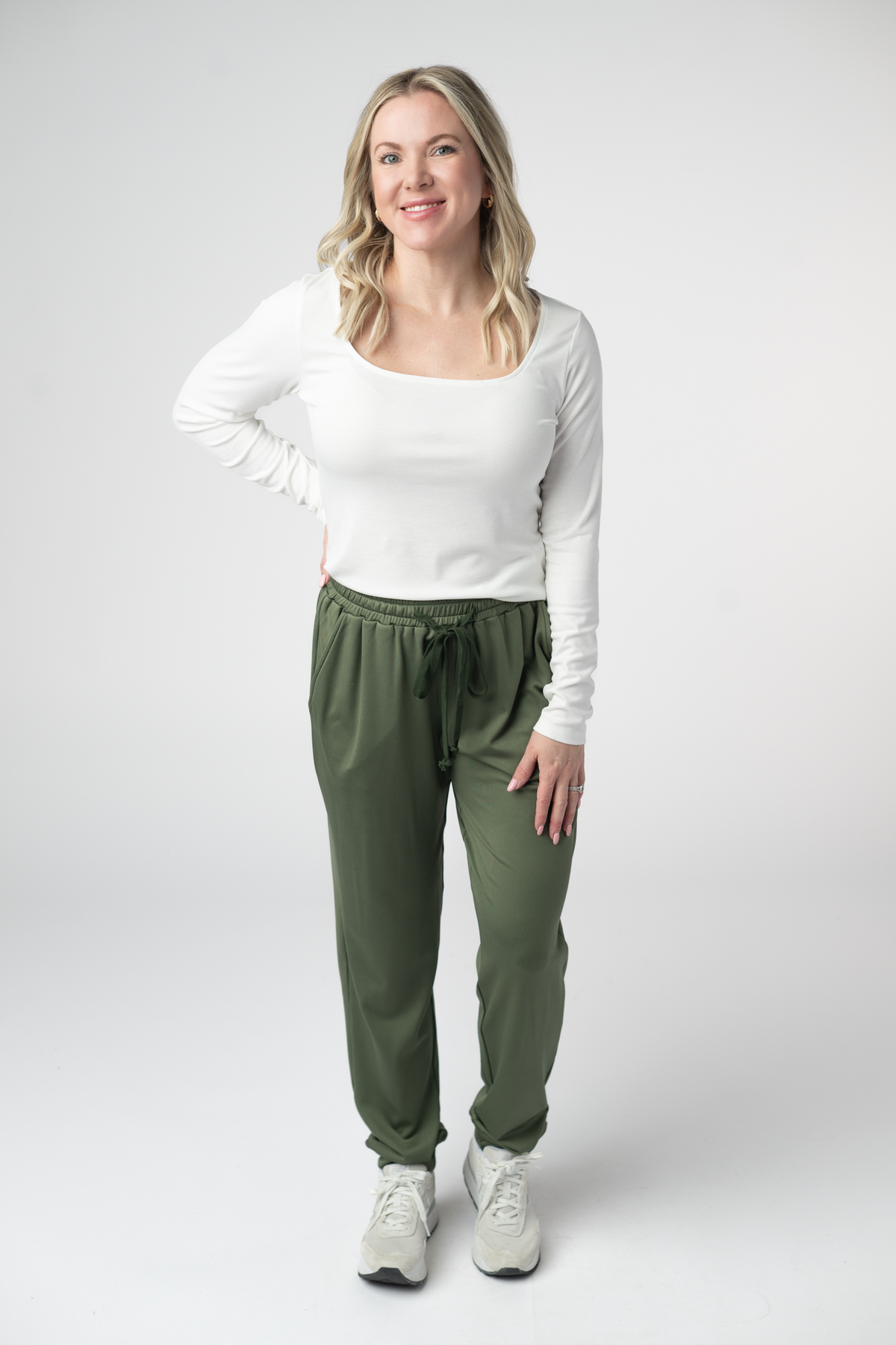 Cloud Joggers in Olive