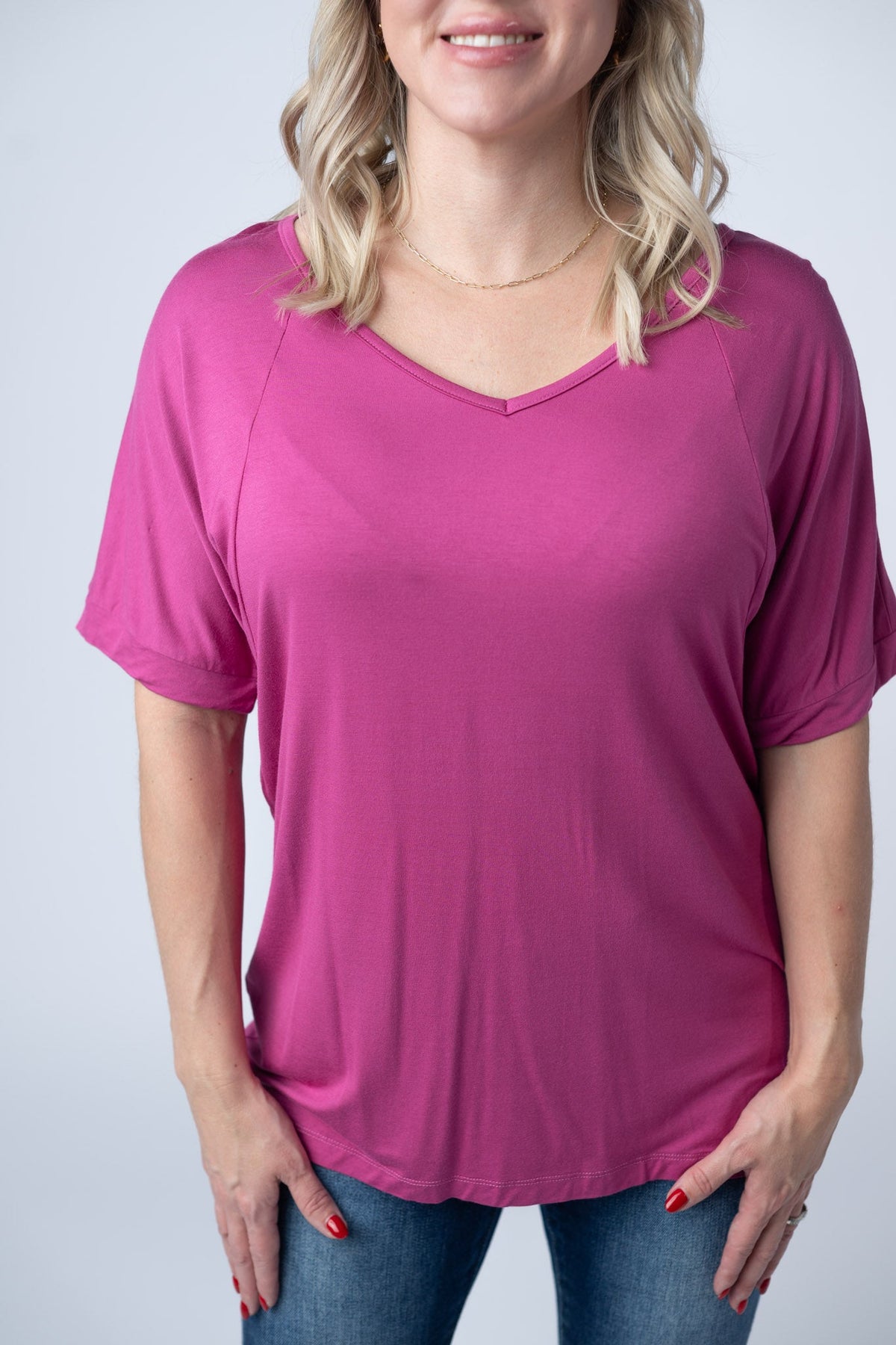 Bamboo V Neck Tee in Magenta