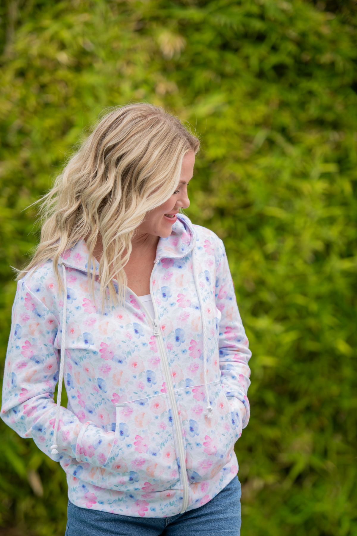 Fullzip Hoodie in Petal Gardens