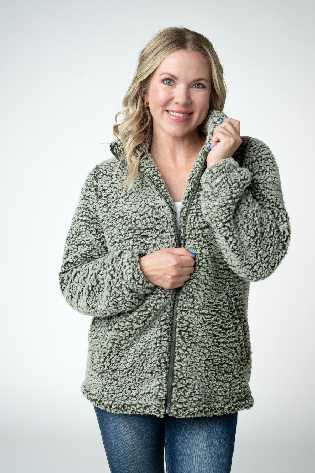 Two Tone Fullzip Sherpa in Olive and White