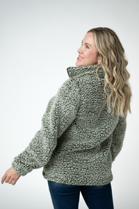Two Tone Fullzip Sherpa in Olive and White
