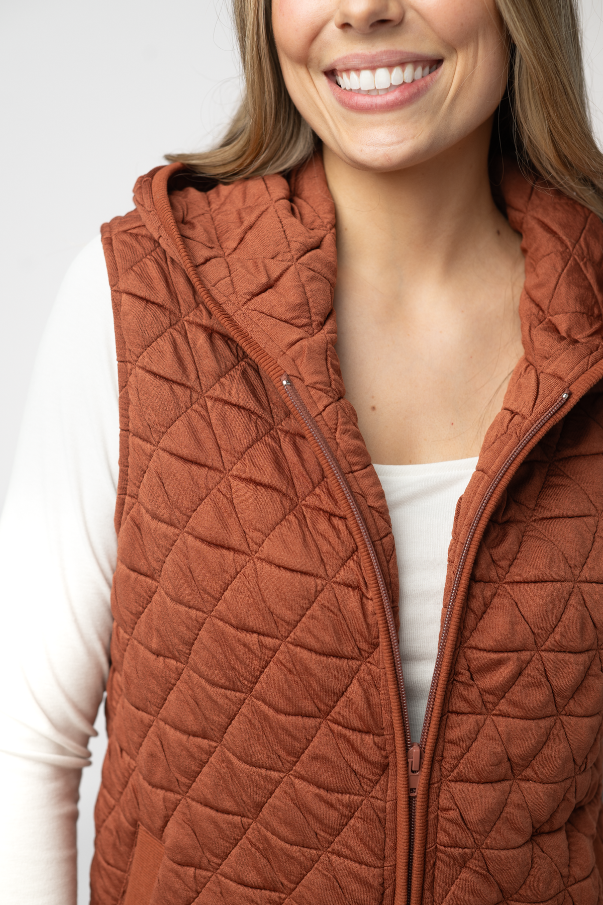 Heather Geometric Hooded Vest in Rust