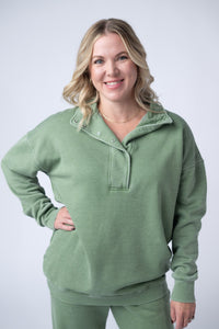 Jesse Vintage Wash Snap Pullover in Olive