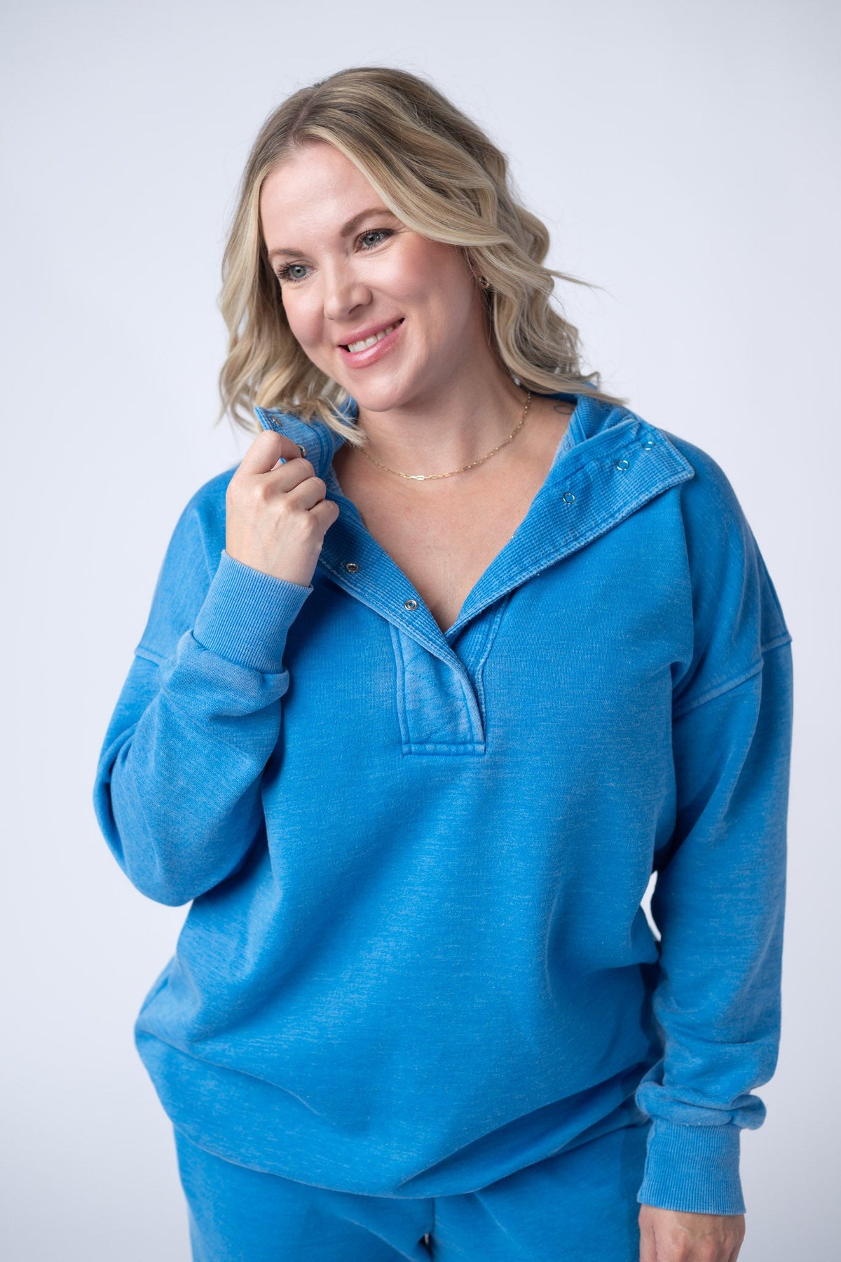 Jesse Vintage Wash Snap Pullover in Winter Blue