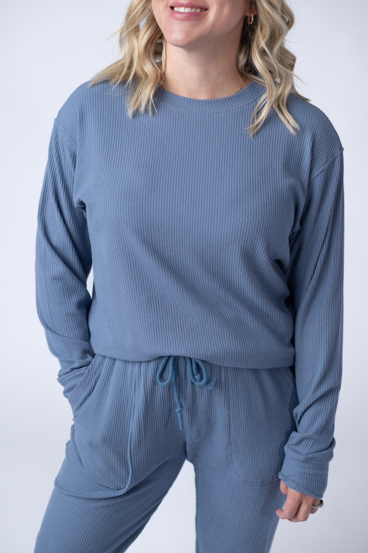 Corrine Ribbed Pullover Top in Denim
