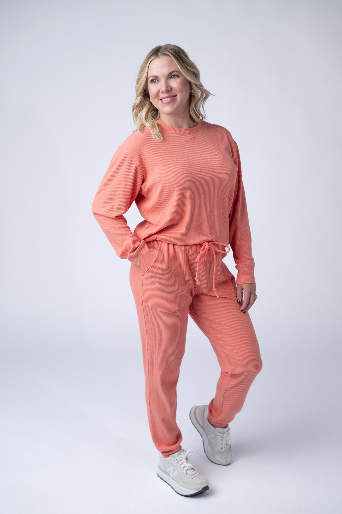 Corrine Ribbed Pullover Top in Coral