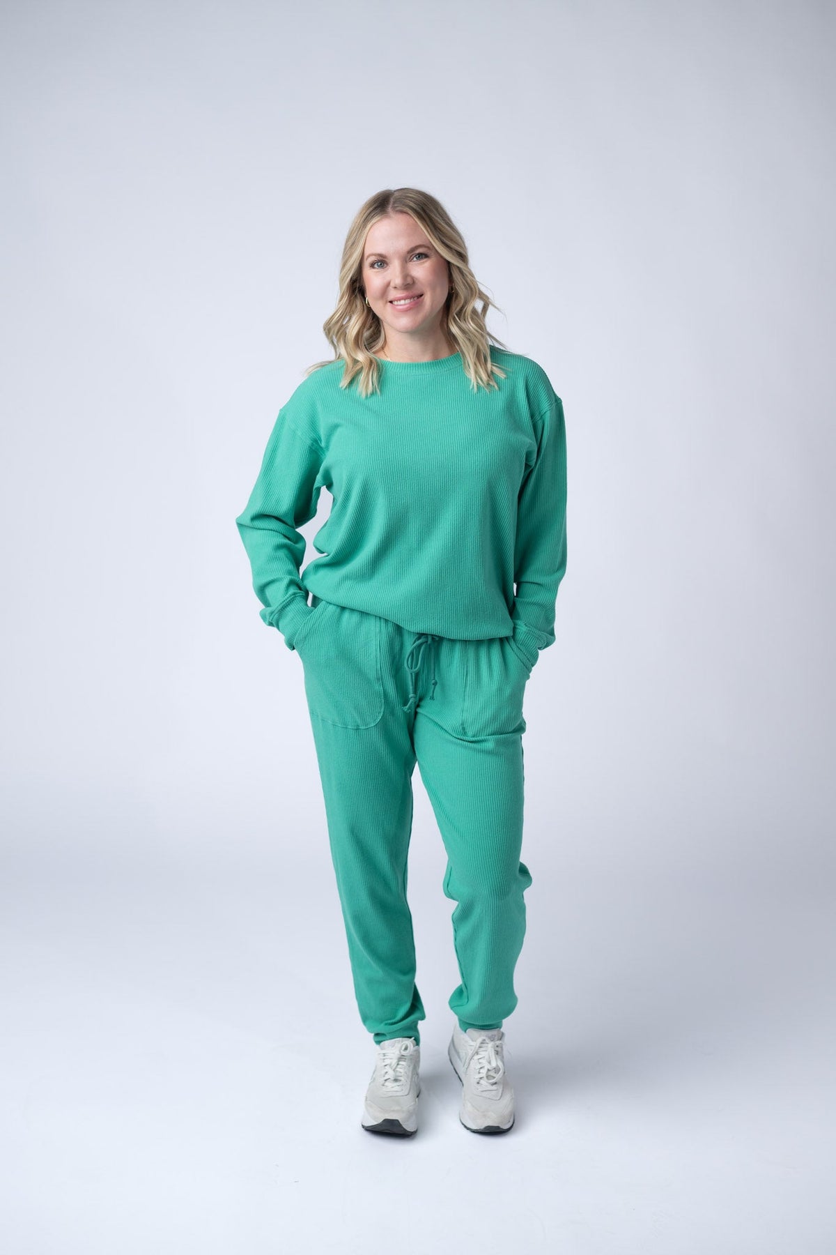 Corrine Ribbed Pullover Top in Emerald