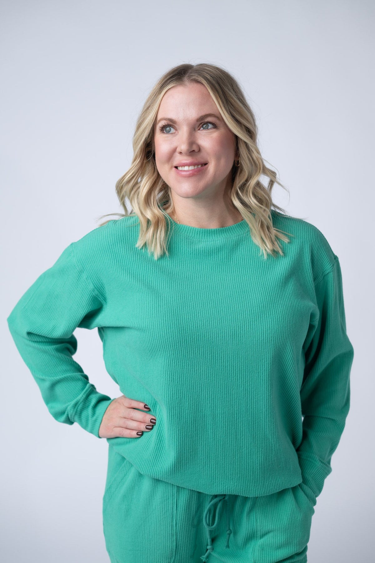 Corrine Ribbed Pullover Top in Emerald