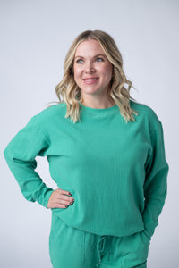 Corrine Ribbed Pullover Top in Emerald