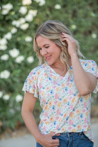 Raelynn V-Neck Top in Petal Gardens