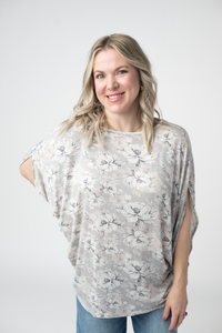 Darcy Dolman in Vintage Grey Floral