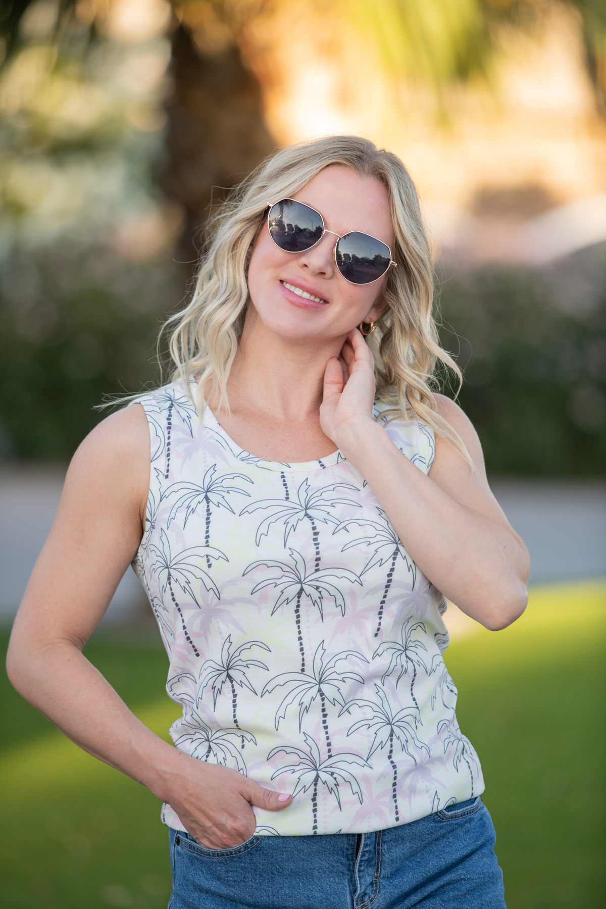 Ava Tank in Neon Palm