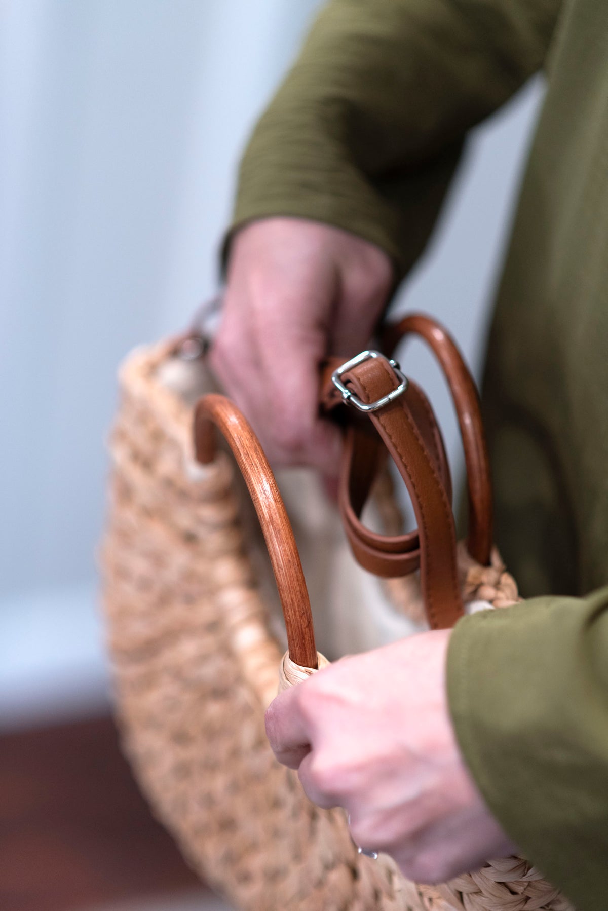 Sophia Knotted Straw Handbag