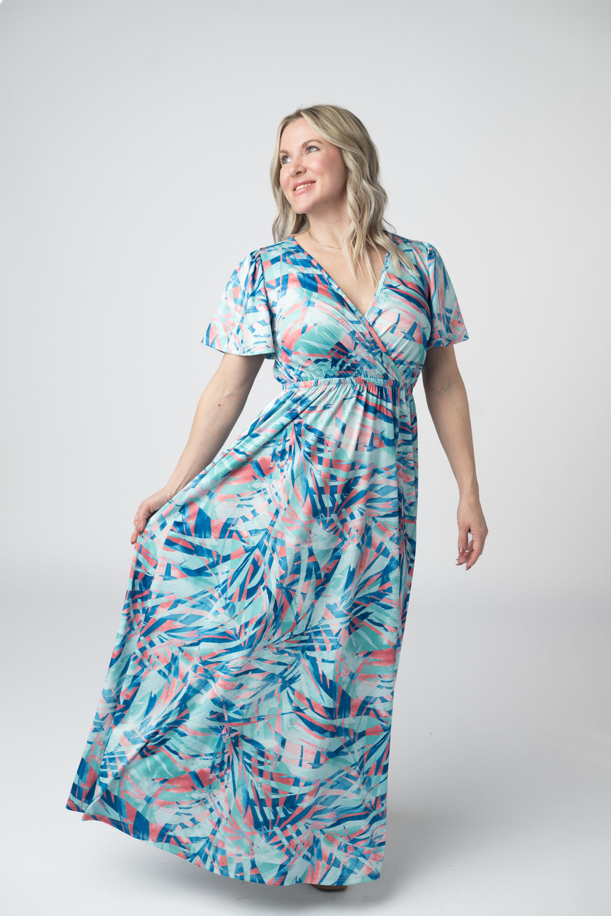 Millie Maxi Dress in Abstract Aqua Breeze