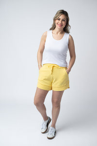 French Terry Stevie Shorts in Lemon