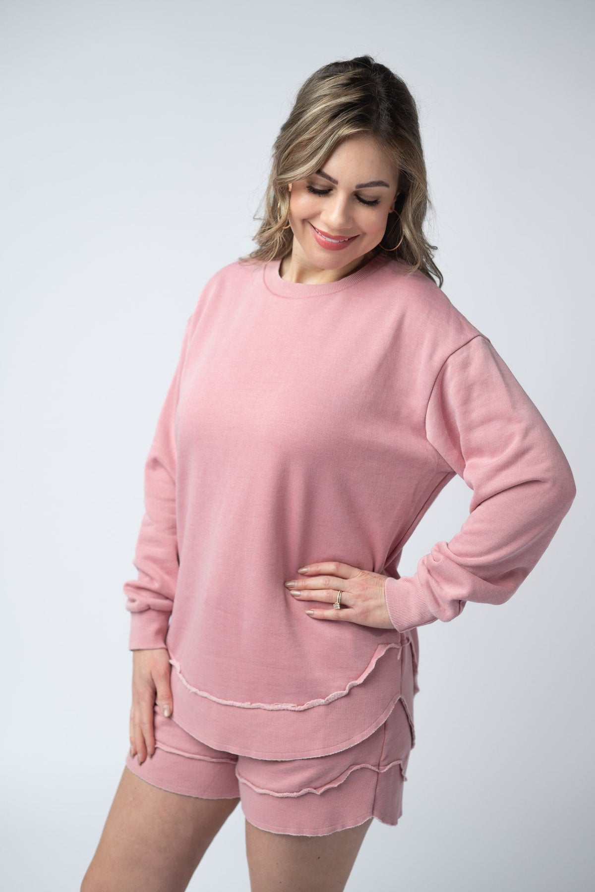 Vintage Wash Pullover in Dusty Pink