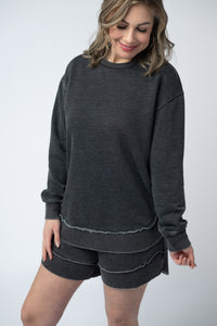 Vintage Wash Pullover in Black