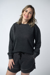 Vintage Wash Pullover in Black