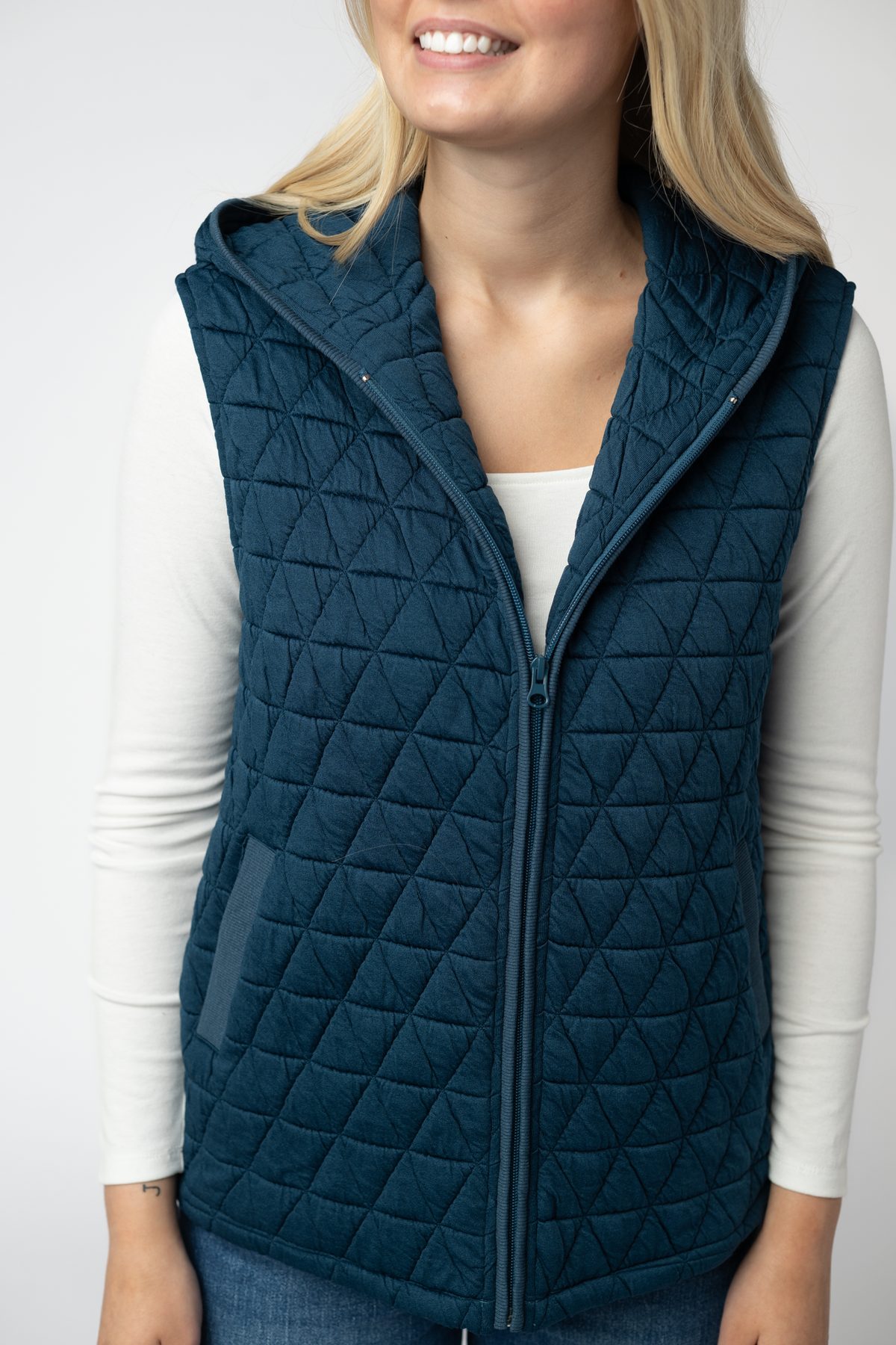 Heather Geometric Hooded Vest in Teal