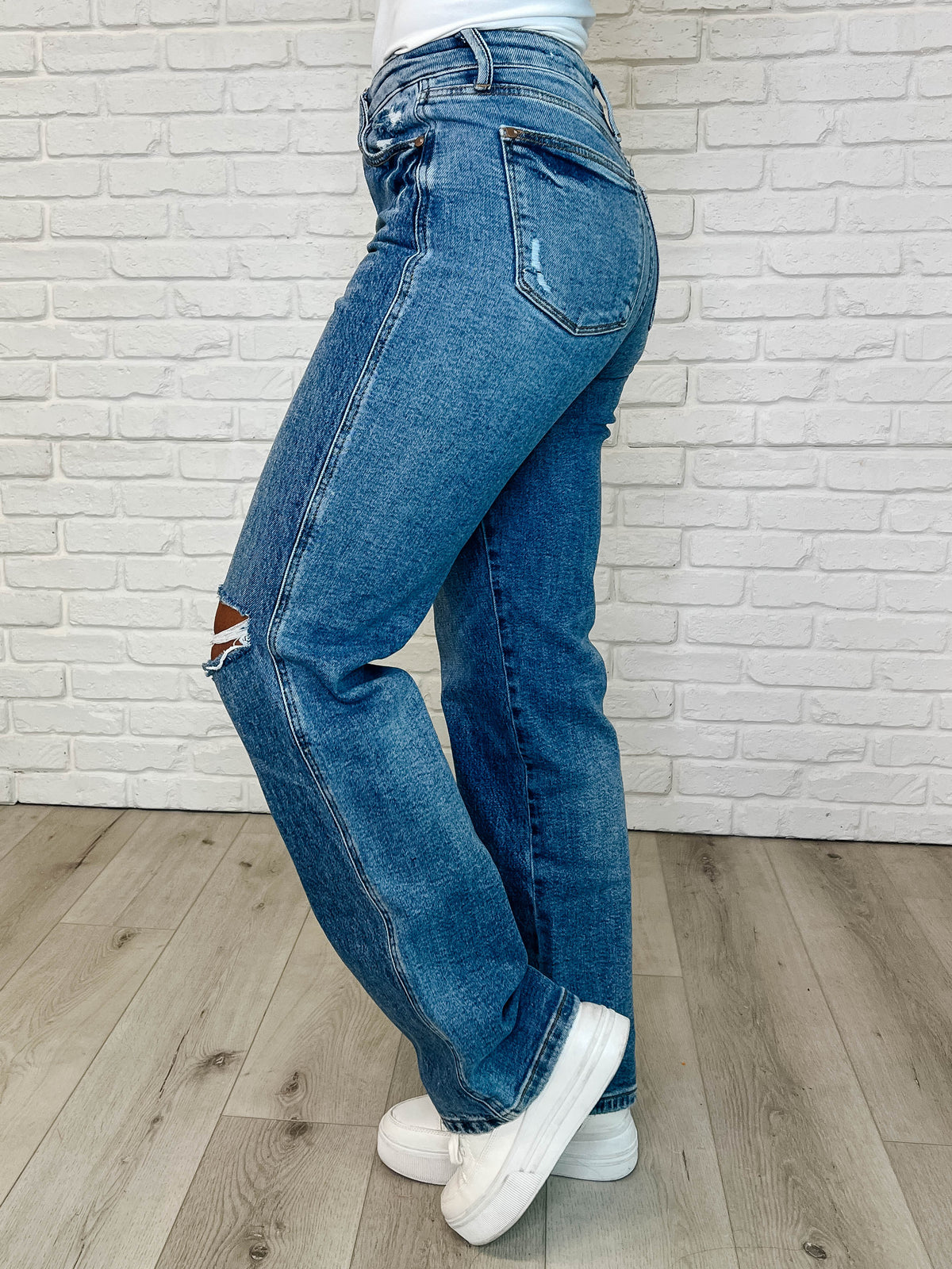 High Rise Rigid Magic Criss-Cross Waistband Straight Jeans