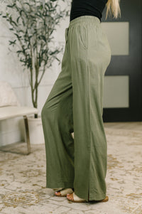 Essential Feeling Straight Leg Lounge Pants in Light in Olive