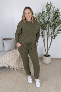 Corrine Ribbed Pullover Top in Olive