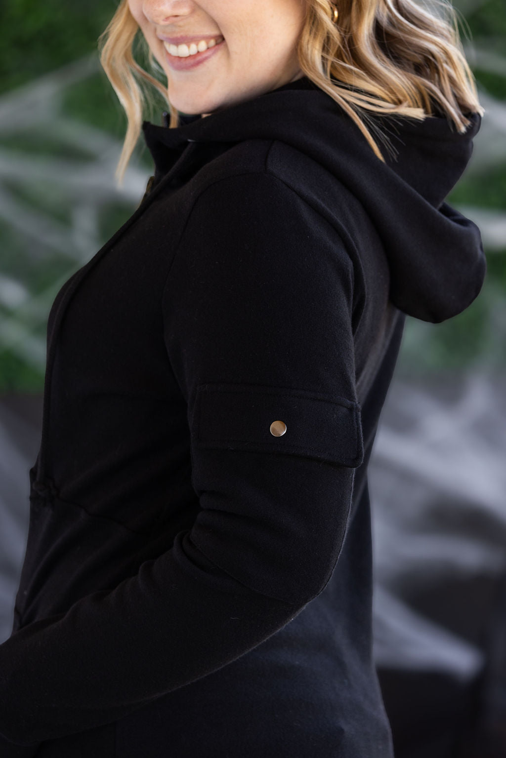 Pixie Pocket Halfzip Hoodie in Black