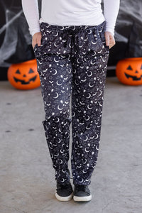 Lounge Pants in Midnight Bats