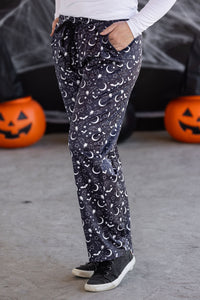 Lounge Pants in Midnight Bats