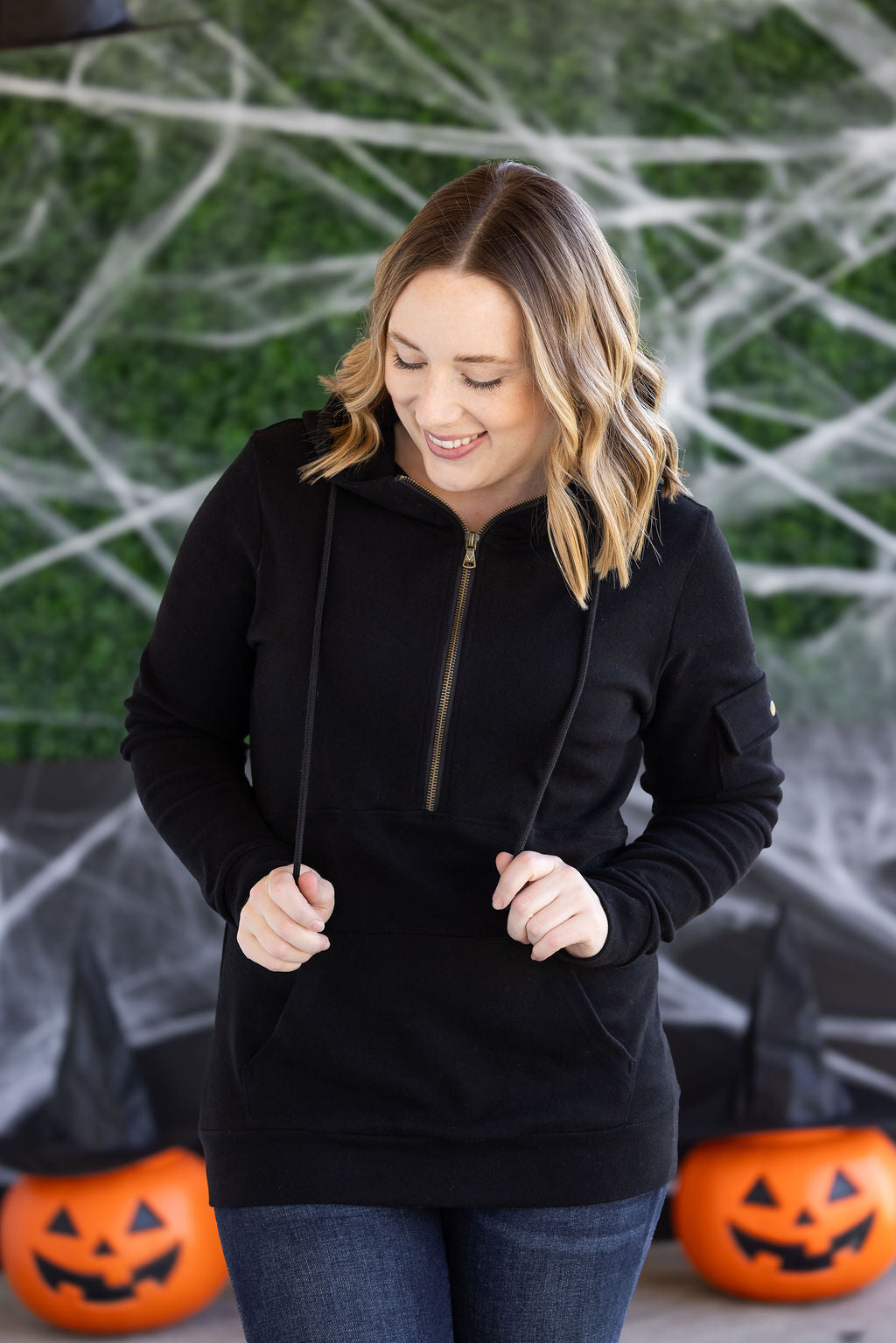Pixie Pocket Halfzip Hoodie in Black