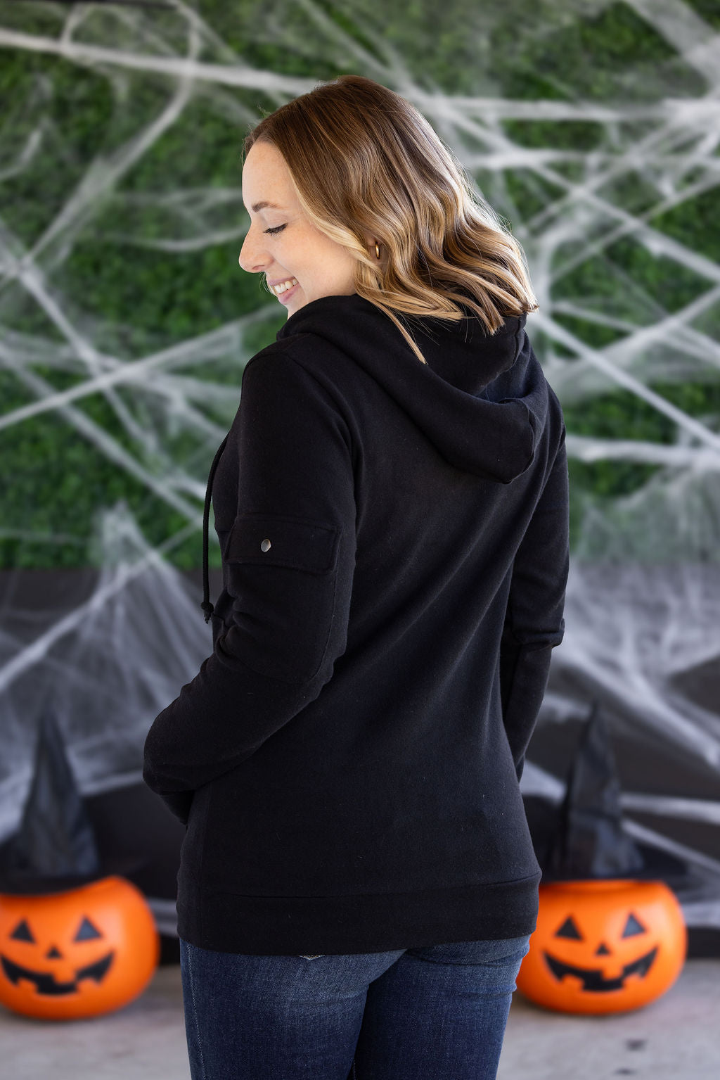 Pixie Pocket Halfzip Hoodie in Black