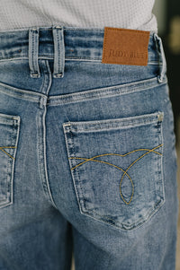 Judy Blue Mid Rise Straight
