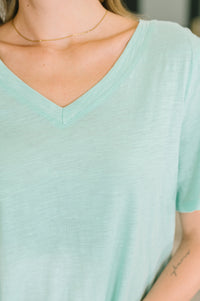 I Don't Have to Choose V-Neck Tee in Mint