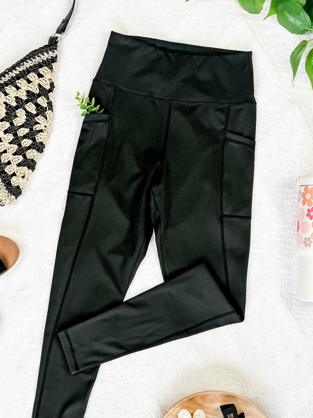 Women's Athleisure Leggings in Black